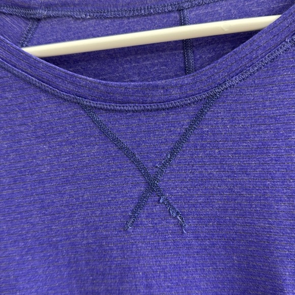 Lululemon Weightless Crew~ Heathered Bruised Berry size 8 - Picture 10 of 14